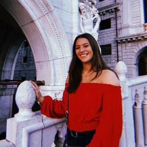 Meet your Posher, Katie